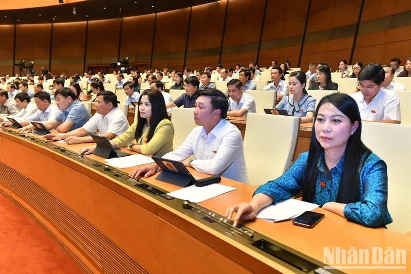 Quốc hội biểu quyết thông qua 2 Nghị quyết thành lập Đoàn giám sát chuyên đề của Quốc hội năm 2024.