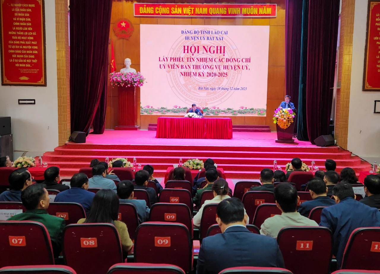 quang-canh-hoi-nghi-4413.jpg