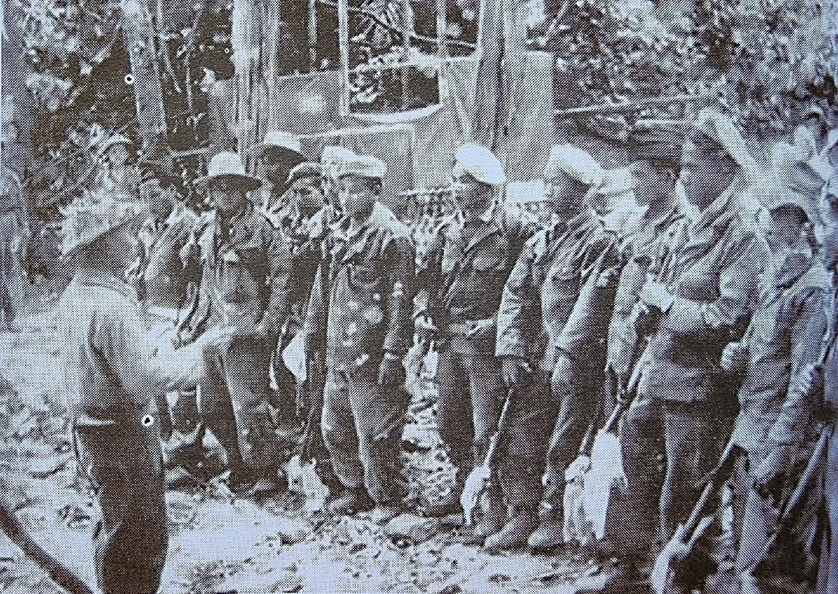 Trung đoàn 36, Đại đoàn 308 tiếp nhận binh lính ở đồn Bản Kéo ra hàng, tháng 3-1954. Ảnh: Vov.vn