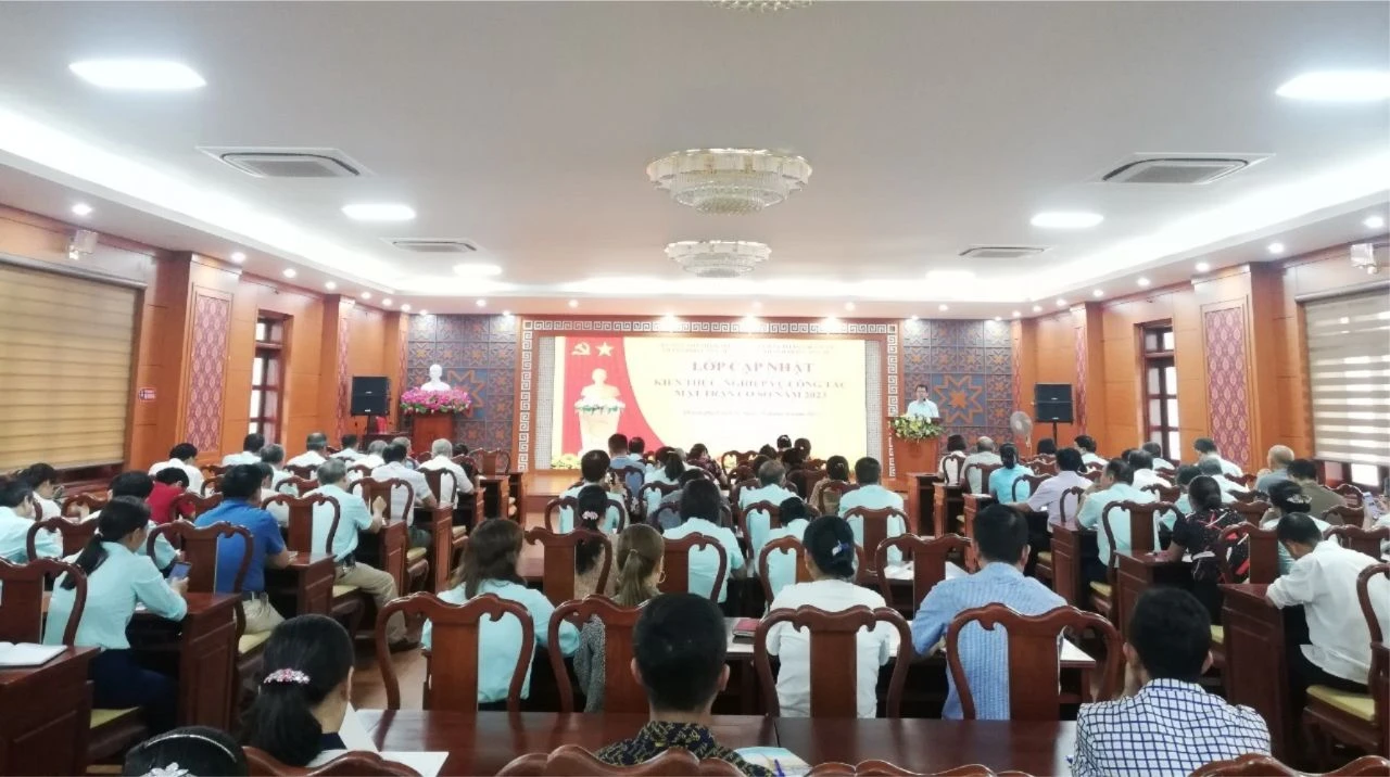 tập huấn.png