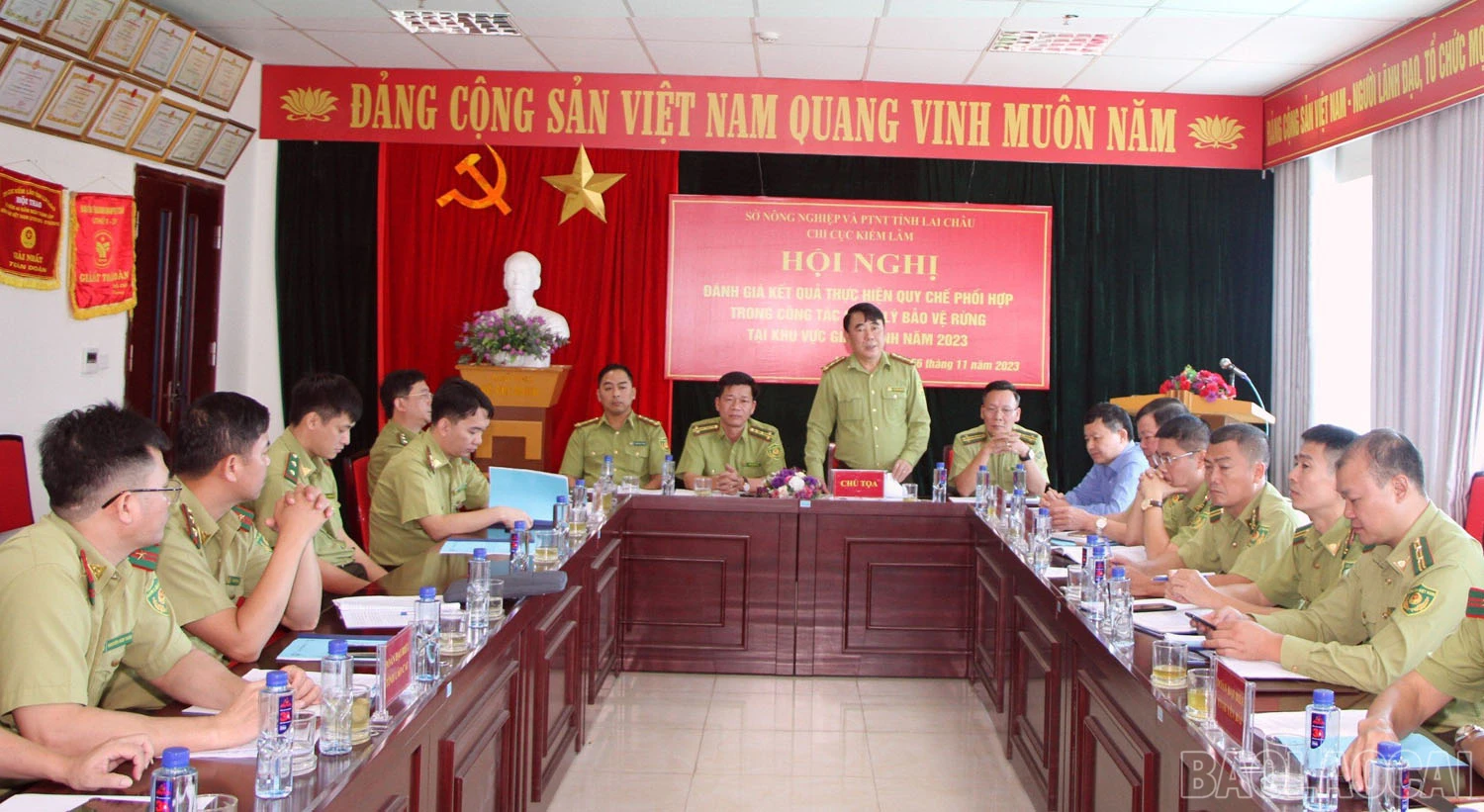 baolaocai_thay.jpg