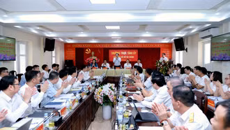 Bí thư Tỉnh ủy Dương Quốc Huy: Thực hiện đồng bộ, minh bạch, nhanh chóng, rút ngắn tối đa thời gian thẩm định và giải quyết các thủ tục đầu tư