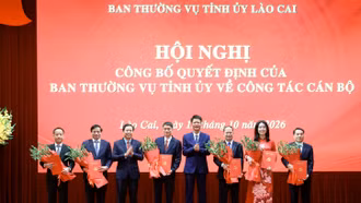 Ban Thường vụ Tỉnh ủy Lào Cai công bố các quyết định về công tác cán bộ