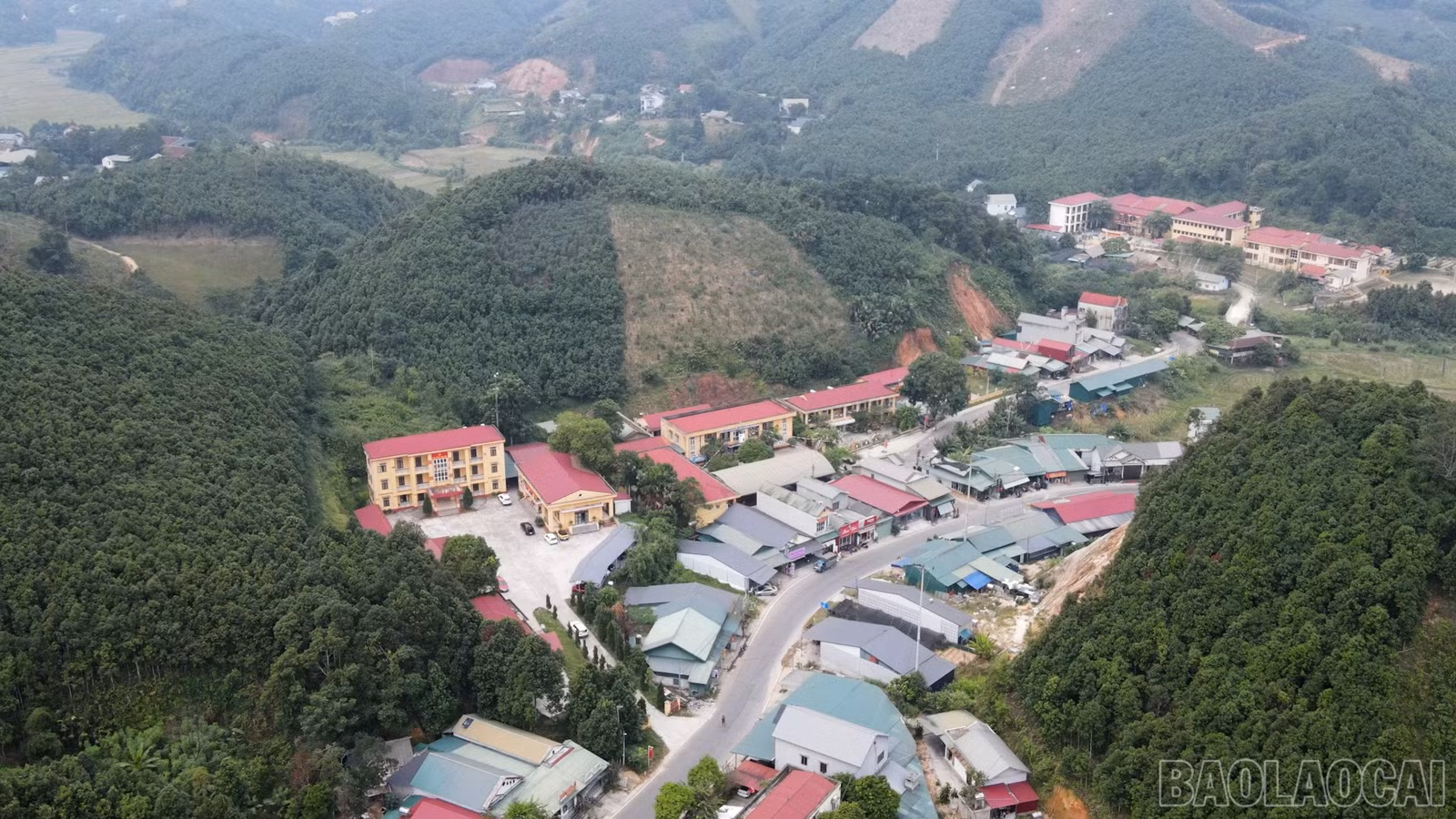 baolaocai-br_tin00-08-42-01still068.jpg