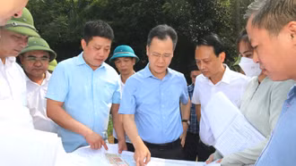 Phó Chủ tịch UBND tỉnh Nguyễn Thành Sinh kiểm tra thực tế và làm việc với 9 xã khu vực Văn Yên cũ