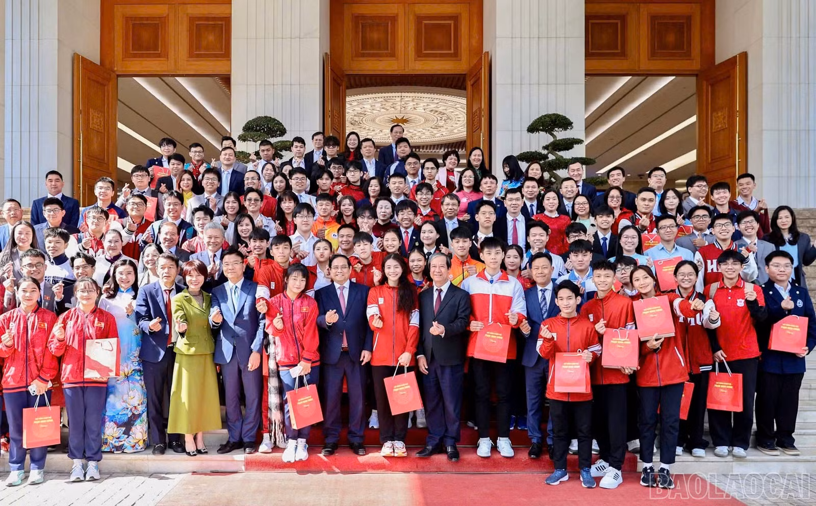 baolaocai-br_z7370107042722-e5c5626ad8a1e97b12eb1d736ae00ad2.jpg