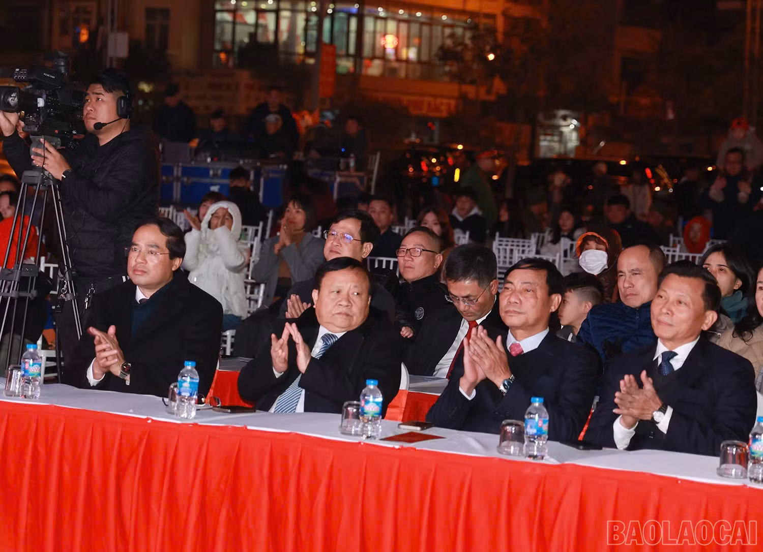 baolaocai-br_z6270685416151-d78e46d425a43deed3c2ed3b15aa78dc.jpg