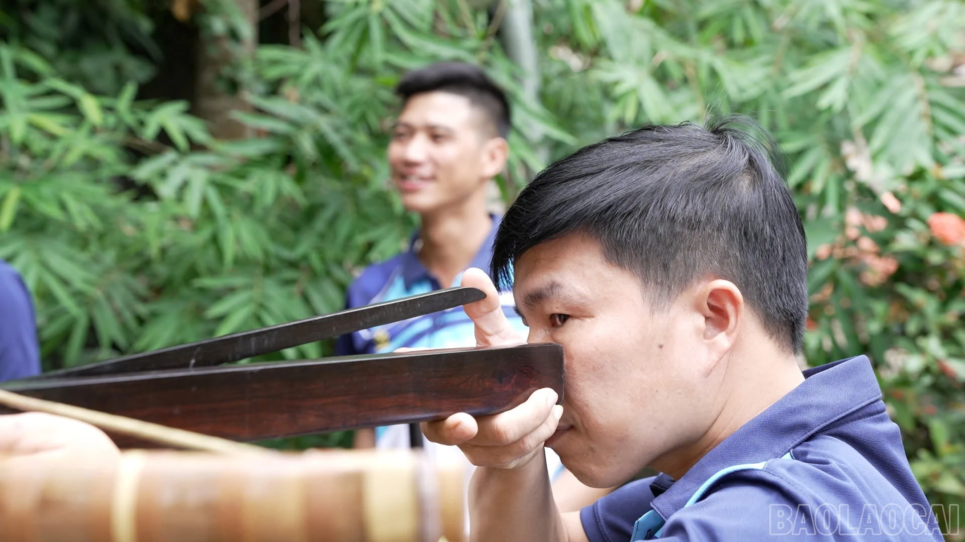 baolaocai-br_ngam-sban.jpg
