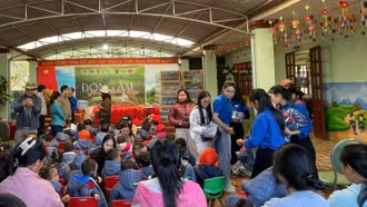 Chương trình “Đông ấm yêu thương” tại Pa Cheo 