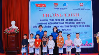Nhiều hoạt động ý nghĩa tại "Ngày hội thầy thuốc trẻ làm theo lời Bác"