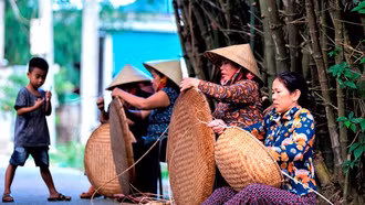 Làng đan lát hơn 400 năm tuổi