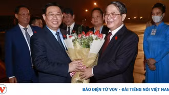 Chủ tịch Quốc hội Vương Đình Huệ rời Hà Nội bắt đầu thăm chính thức Cộng hòa Cuba