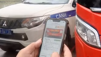 CSGT áp dụng phương thức mới trong kiểm tra phương tiện trên tuyến quốc lộ