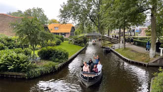 Giethoorn - Nơi con người, thiên nhiên và du lịch chung sống bền vững
