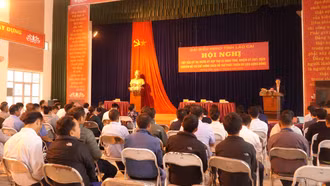 Tổ đại biểu HĐND tỉnh tiếp xúc cử tri thị xã Sa Pa 