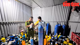Triệt phá kho sang chiết khí N2O, thu giữ hơn 100 bình 'khí cười'