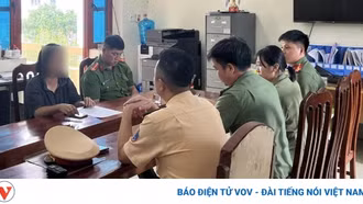 Lập nhóm "báo chốt" lực lượng CSGT trên mạng xã hội: Xử lý thế nào?