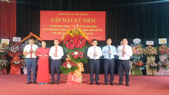 Kỷ niệm 75 năm ngày thành lập Đảng bộ xã Cam Đường và chi bộ nông thôn đầu tiên của tỉnh Lào Cai (10/10/1948 - 10/10/2023)