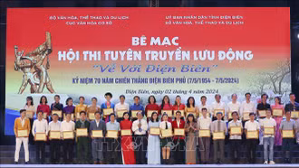 Bế mạc Hội thi Tuyên truyền lưu động toàn quốc "Về với Điện Biên"