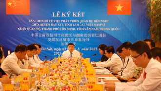 Huyện Bát Xát và quận Quan Độ, thành phố Côn Minh, tỉnh Vân Nam (Trung Quốc) ký kết bản ghi nhớ phát triển quan hệ hữu nghị