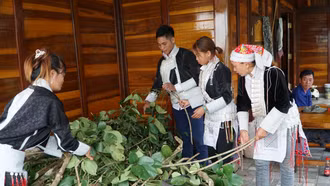 Đa dạng hình thức truyền thông cộng đồng tại xã vùng cao Dền Sáng