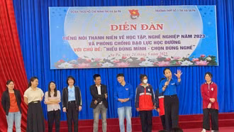 Sôi nổi diễn đàn tiếng nói thanh niên với học tập, nghề nghiệp