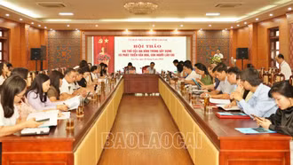 Hội thảo “Vai trò của gia đình trong xây dựng và phát triển văn hóa, con người Lào Cai”