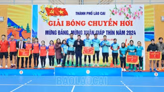 Bế mạc Giải bóng chuyền hơi mừng Đảng, mừng Xuân Giáp Thìn năm 2024