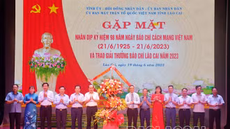 Gặp mặt kỷ niệm 98 năm Ngày Báo chí cách mạng Việt Nam và trao Giải thưởng Báo chí tỉnh Lào Cai năm 2023