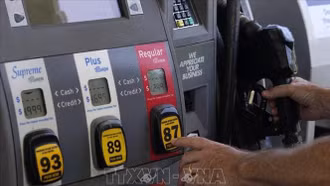 Nhiệm vụ chống lạm phát của Fed khó khăn hơn sau quyết định của OPEC+