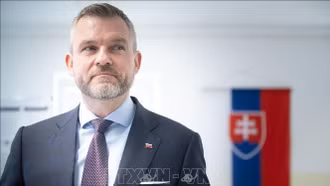 Tân Tổng thống Slovakia tuyên thệ nhậm chức