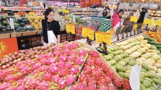 Thương mại tạo điểm sáng trong bức tranh kinh tế