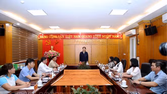 Chủ tịch Hội Liên hiệp Phụ nữ Việt Nam đề nghị huyện Bảo Yên tiếp tục coi trọng công tác tiến bộ của phụ nữ