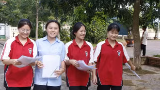 Thí sinh rạng rỡ sau môn thi Ngoại ngữ