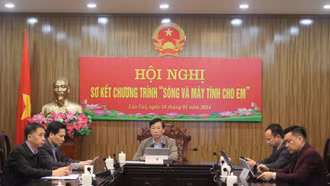 Hội nghị sơ kết Chương trình “Sóng và máy tính cho em”