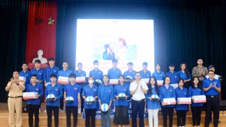 Hơn 500 đoàn viên, thanh niên tham gia Ngày hội Thanh niên với văn hóa giao thông