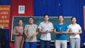 Hội Liên hiệp Phụ nữ xã Cam Cọn công nhận hội viên nam danh dự