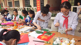 Thành phố Lào Cai: 12 trường THCS tham gia Ngày hội “Khéo tay kỹ thuật”