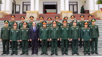 Thứ trưởng Bộ Quốc phòng chúc tết Bộ Chỉ huy Quân sự tỉnh