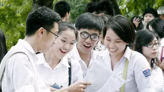 Nhiều trường đại học ''hot'' công bố điểm chuẩn xét tuyển sớm