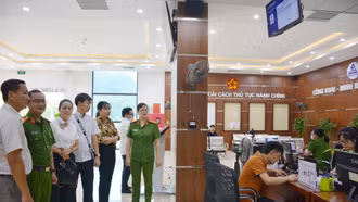 Tiếp nhận hồ sơ đăng ký cư trú qua ứng dụng VNeID