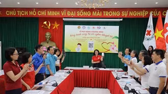 Phát động nhắn tin 'Đồng hành cùng trẻ em nghèo, khuyết tật