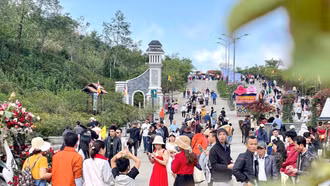 Lào Cai tham gia phát động Chương trình “Người Việt đi du lịch Việt - Việt Nam tôi yêu”