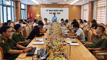 UBND xã Bát Xát làm rõ kiến nghị của các hộ kinh doanh tại chợ Trung tâm